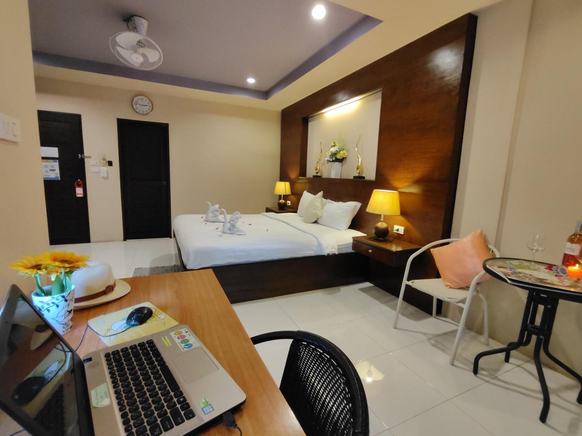 Purimas Resortel Rawai Luaran gambar
